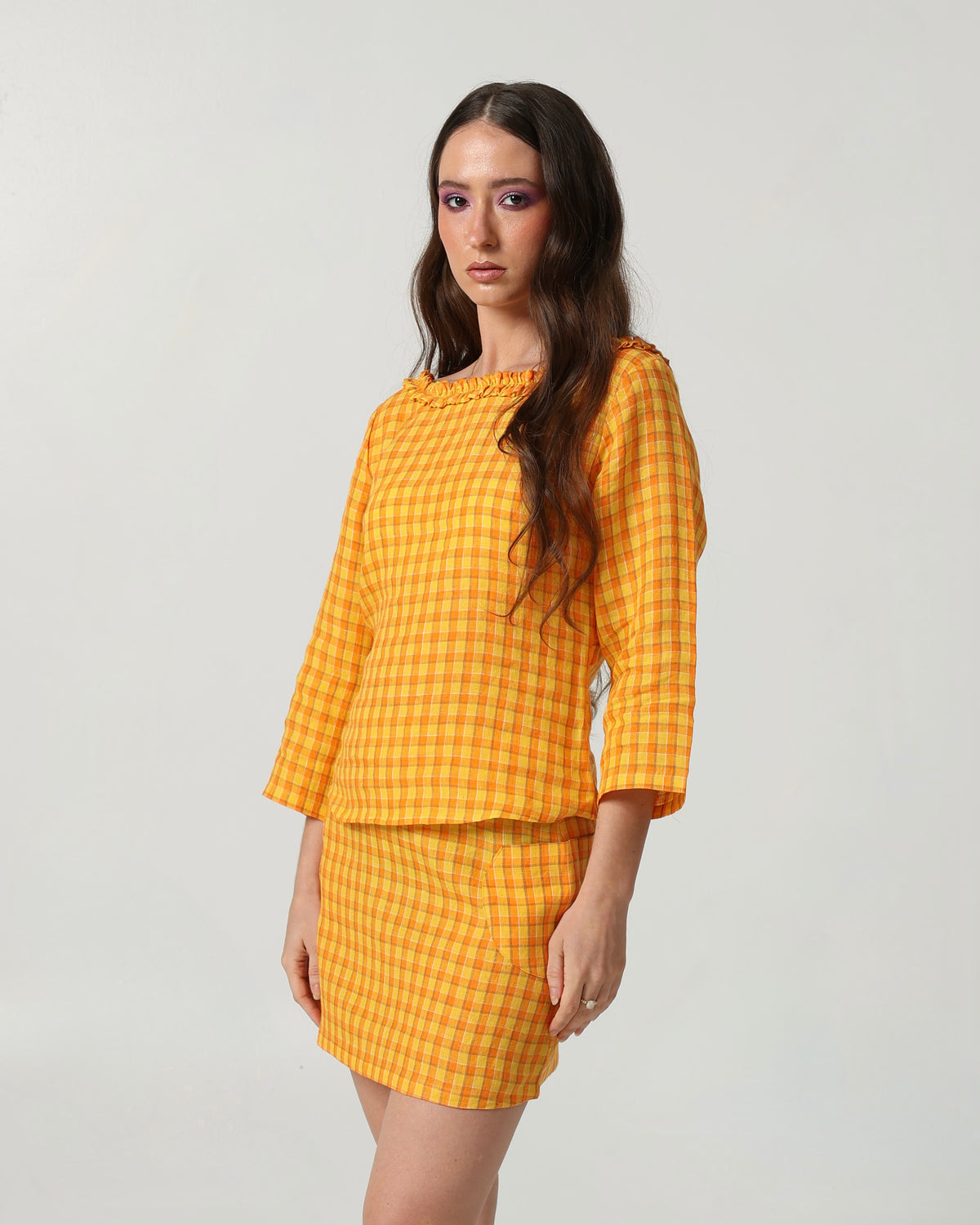 #color_apricot